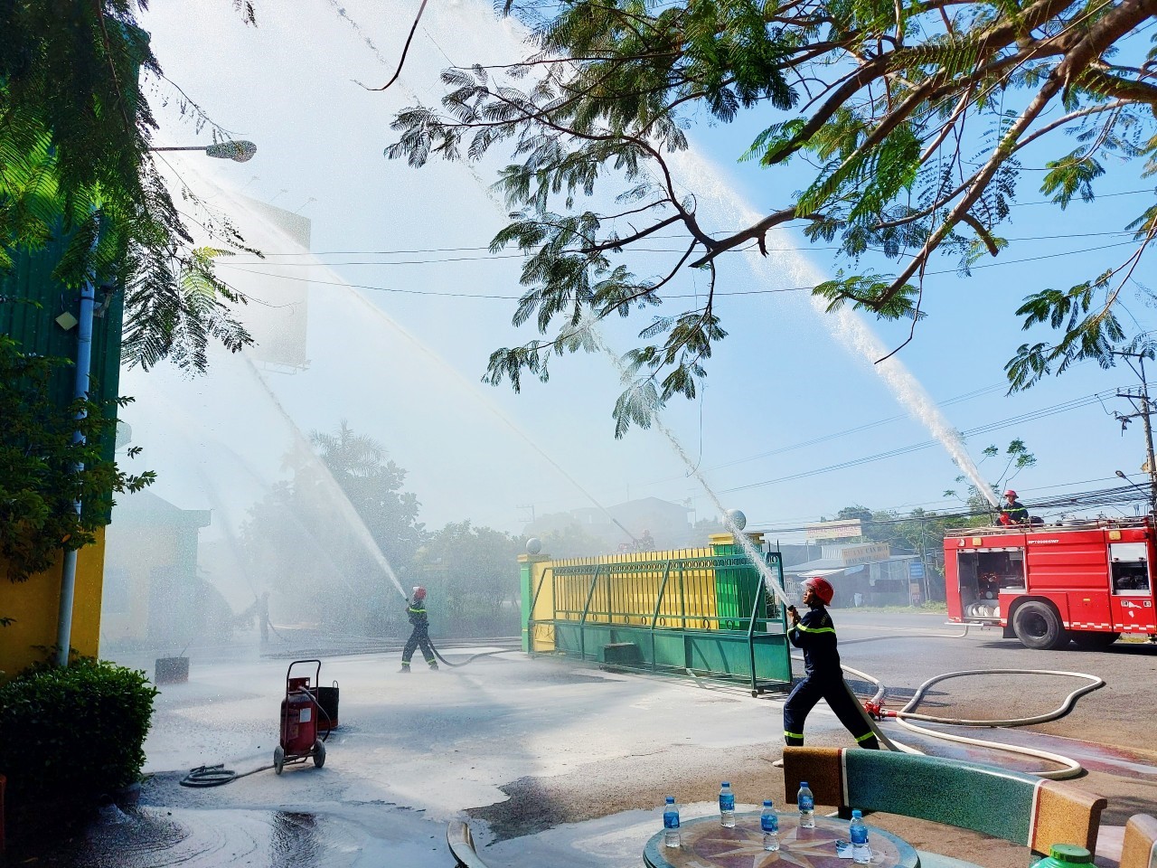 PSW TỔ CHỨC DIỄN TẬP PHÒNG CHÁY, CHỮA CHÁY TẠI KHO AN GIANG.
