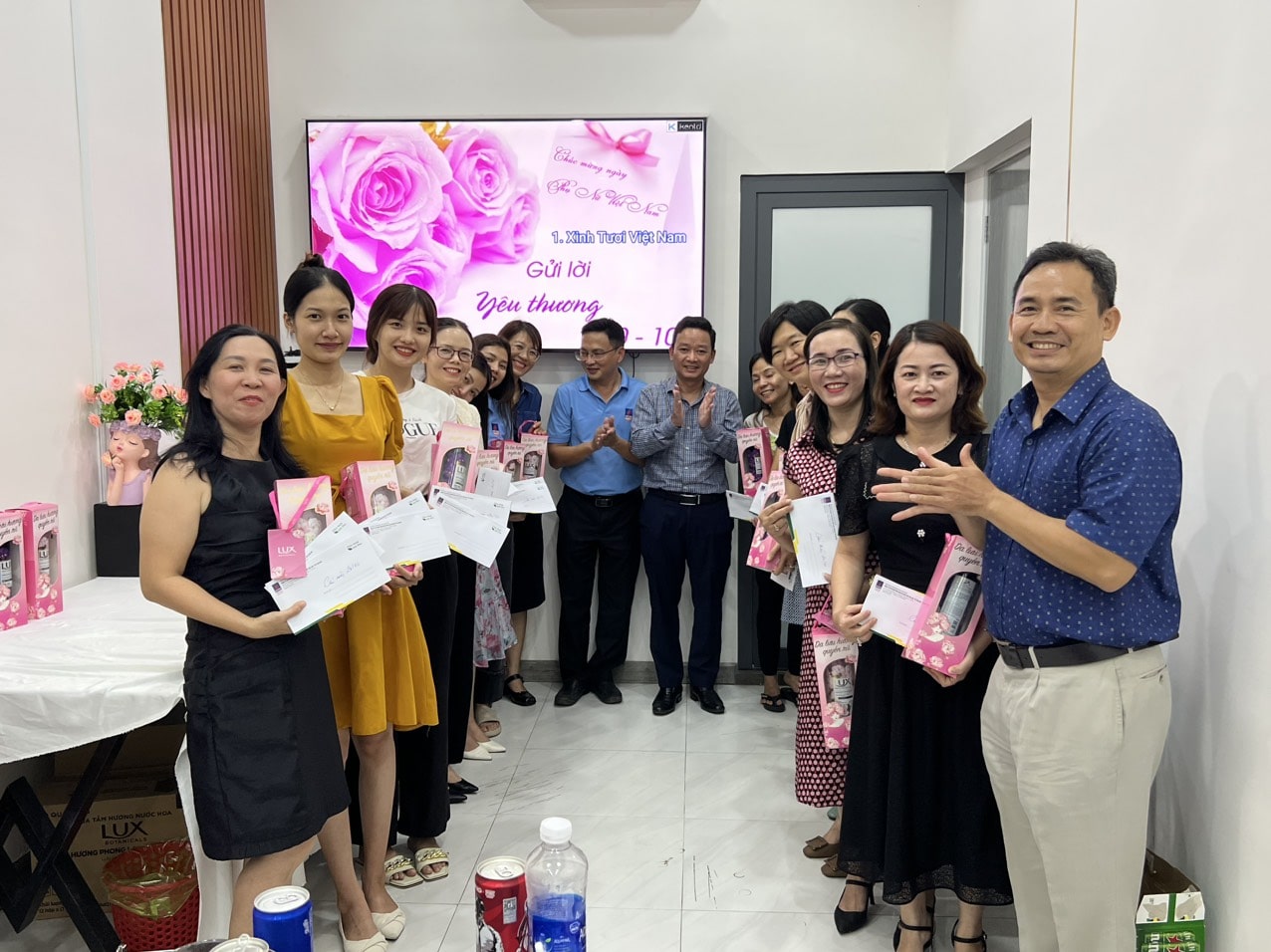 PVFCCo-PSW tổ chức các hoạt động mừng Ngày Phụ nữ Việt Nam 20/10