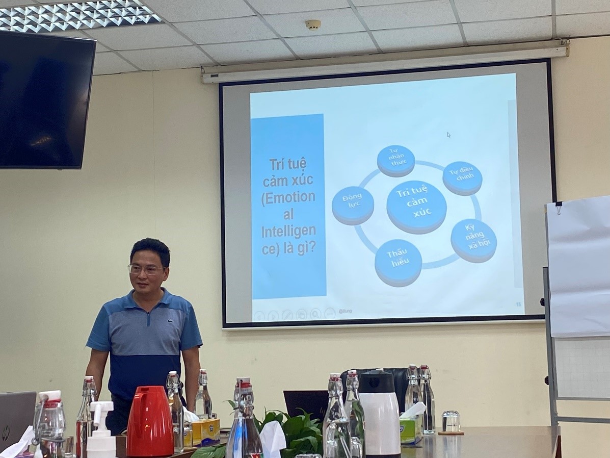 PSW đào tạo nội bộ với chuyên đề “Kỹ năng quản trị trí tuệ cảm xúc - How to Improve Your Emotional Intelligence”