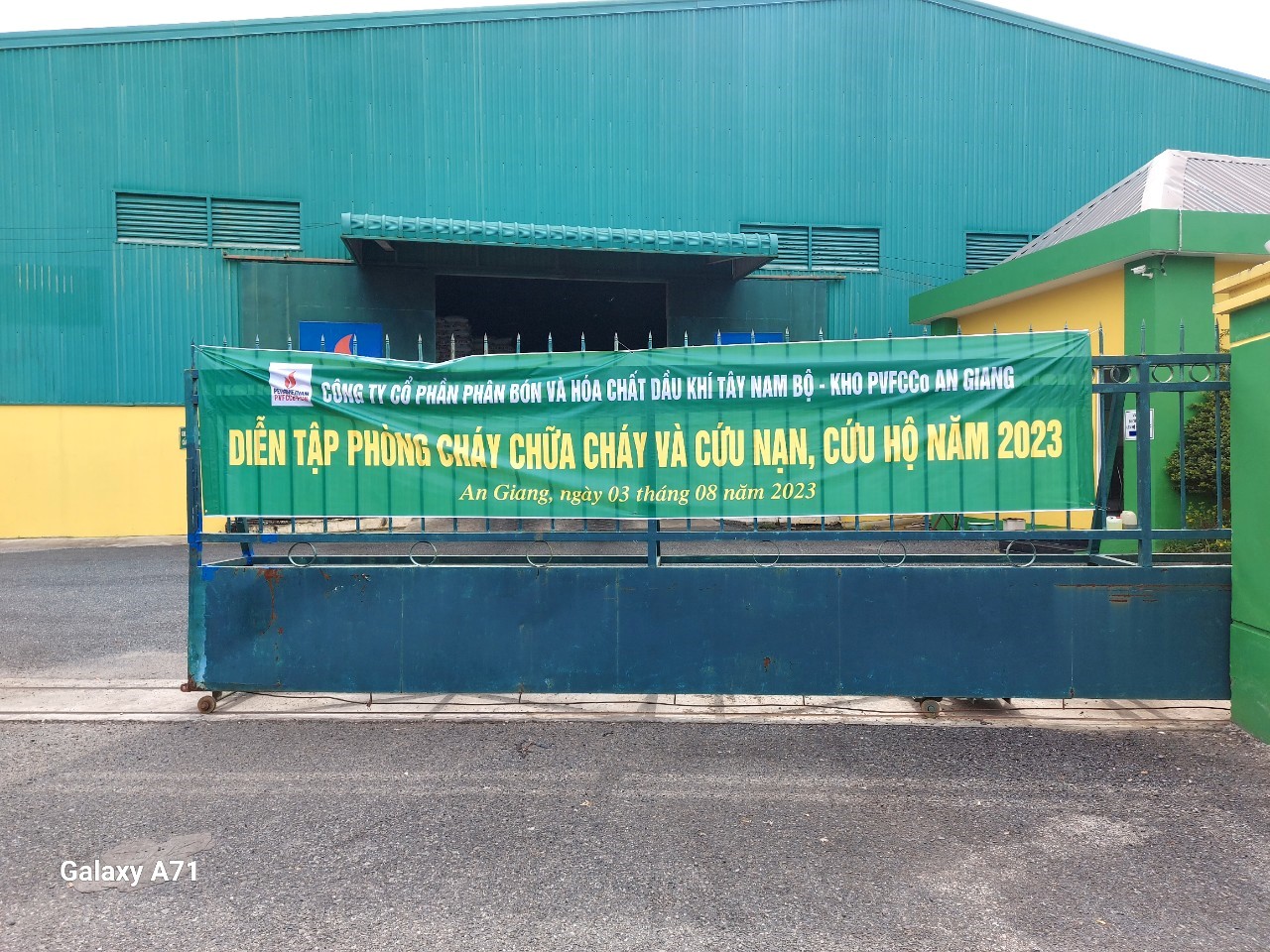 PSW diễn tập phòng cháy chữa cháy và cứu nạn cứu hộ năm 2023 tại kho PVFCCo An Giang