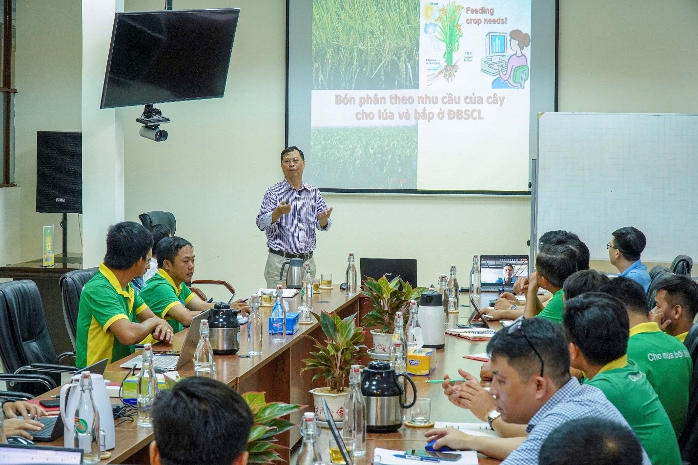 Tập huấn kiến thức về sử dụng phân bón cho CBTT.