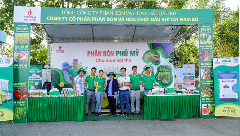 PVFCCo-PSW tham gia hội thảo và trưng bày sản phẩm tại Viện lúa ĐBSCL