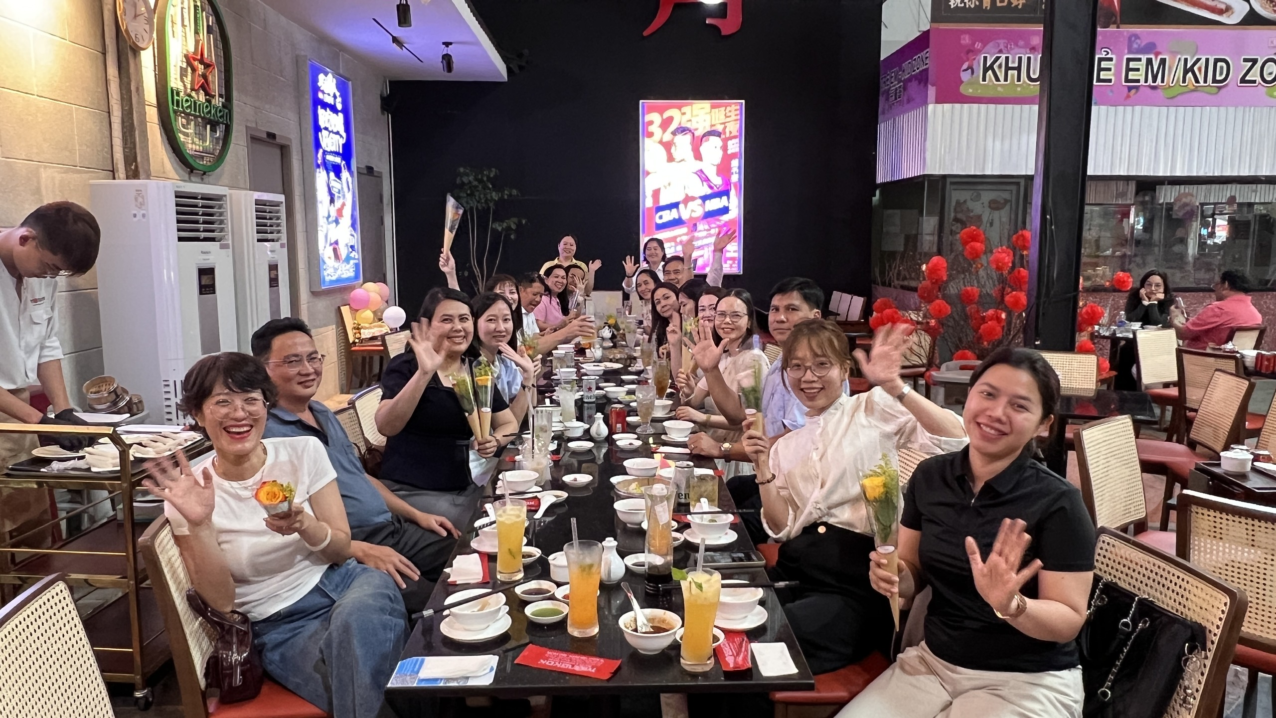 PVFCCo-PSW HỌP MẶT NGÀY QUỐC TẾ PHỤ NỮ 83 CHO CBNV NỮ CÔNG TY VÀ TẶNG QUÀ TRI ÂN NỮ KHÁCH HÀNG